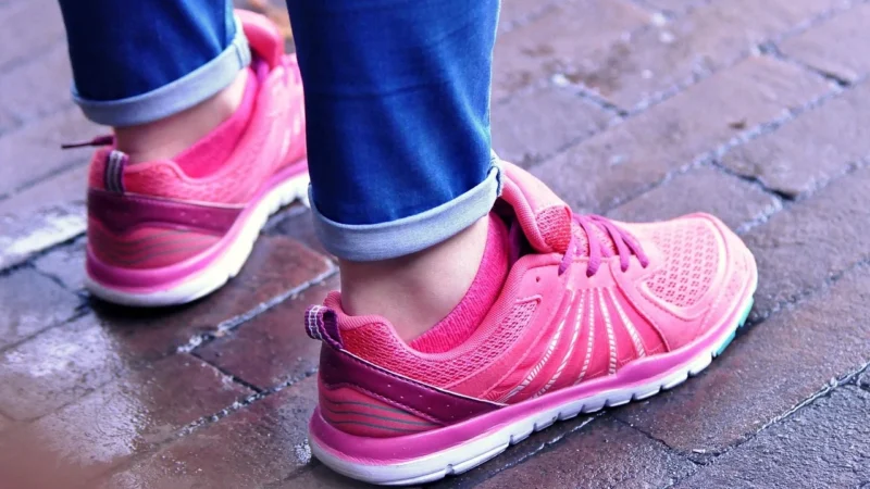 Najlepsze buty sportowe dla aktywnych kobiet w 2024 roku