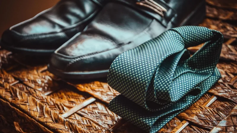 Stylowy mężczyzna: Kluczowe elementy eleganckiej garderoby